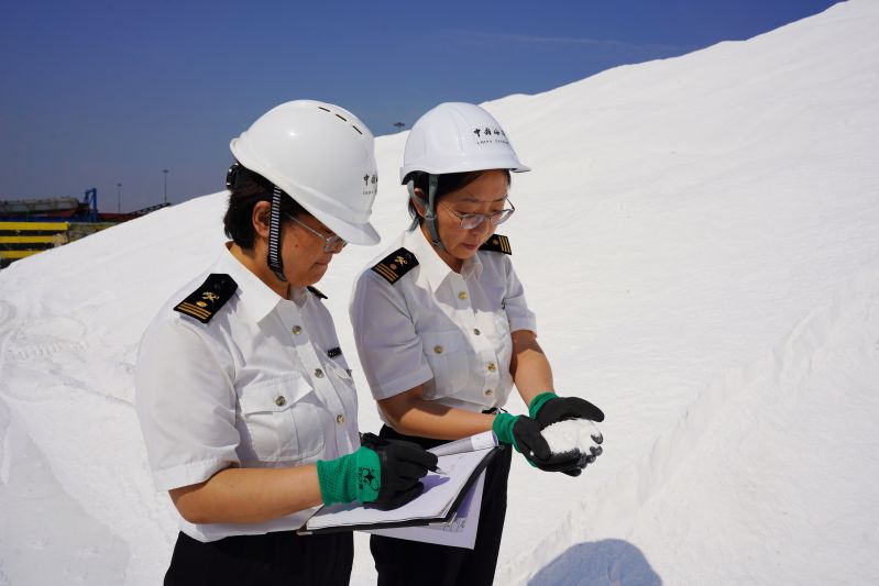 暢通“農(nóng)資路”繪好“秋耕圖”（圖）