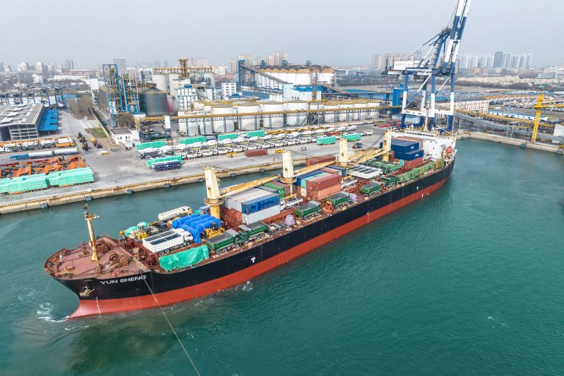 煙臺(tái)海關(guān)查獲“三無(wú)”減肥產(chǎn)品2.58萬(wàn)粒（圖）